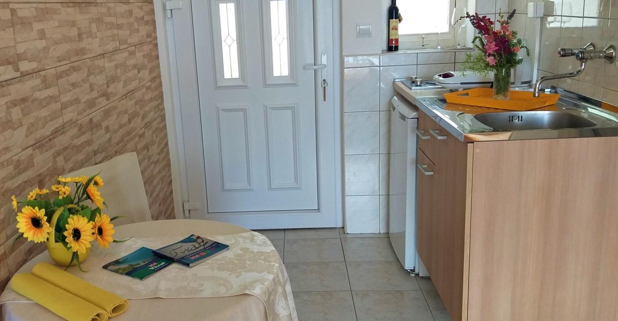 Apartments Okuka Tivat Buitenkant foto